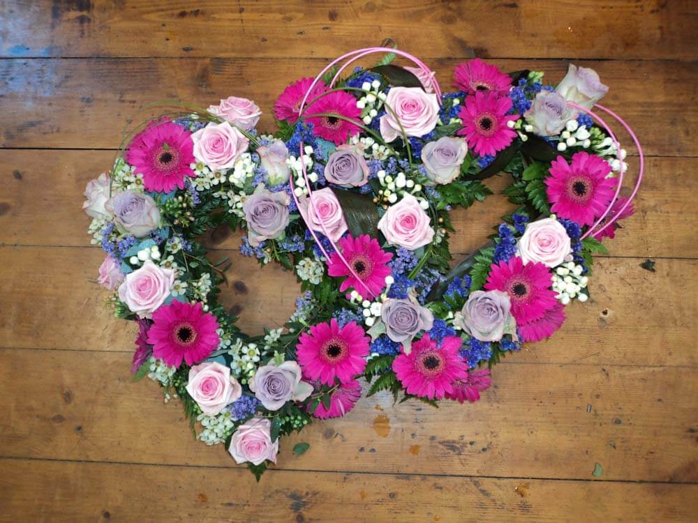 heart funeral flowers tewkesbury